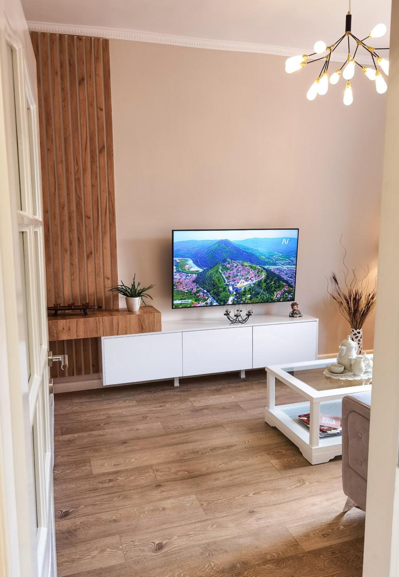 Joni & Joy Center Apartment Берат Экстерьер фото
